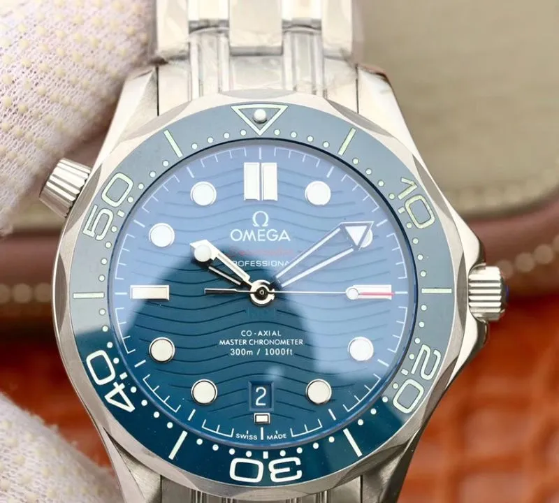 Omega Seamaster Diver 300m 210.30.42.20.03.001 VS Factory 1:1 Best Edition Replica Watch Mechanical Watches Swiss ETA9015 Blue wave dial